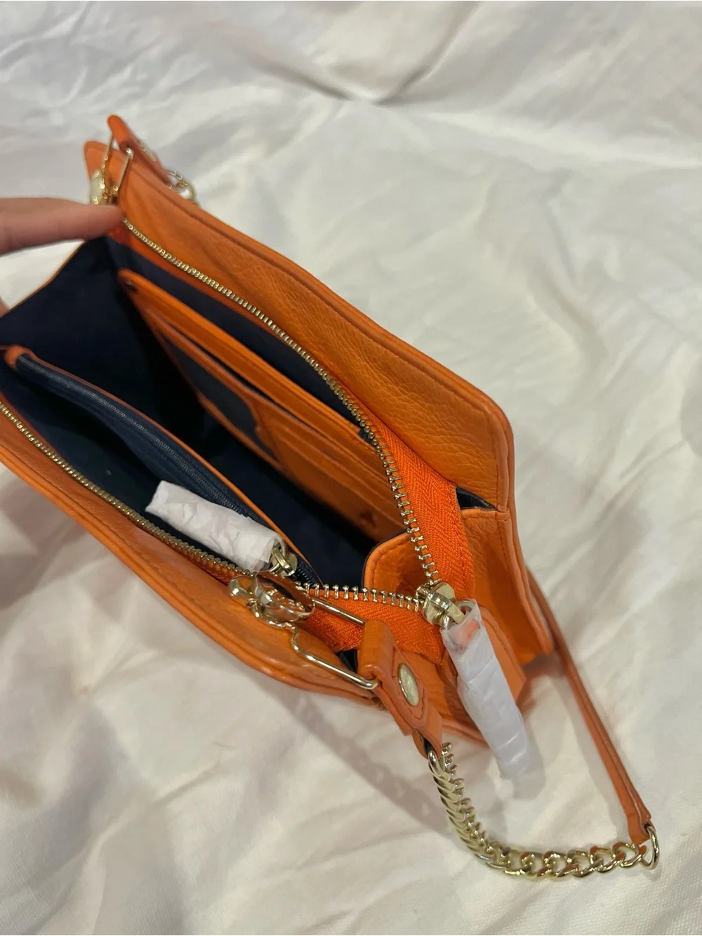 rare BEVEE Orange Pebbled Leather Convertible Clutch Crossbody‎ Wallet Chain Bag